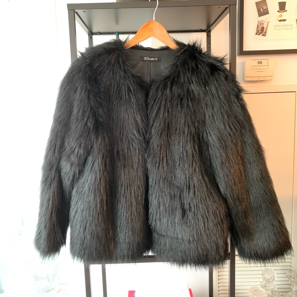 Simplee Faux Fur Jacket